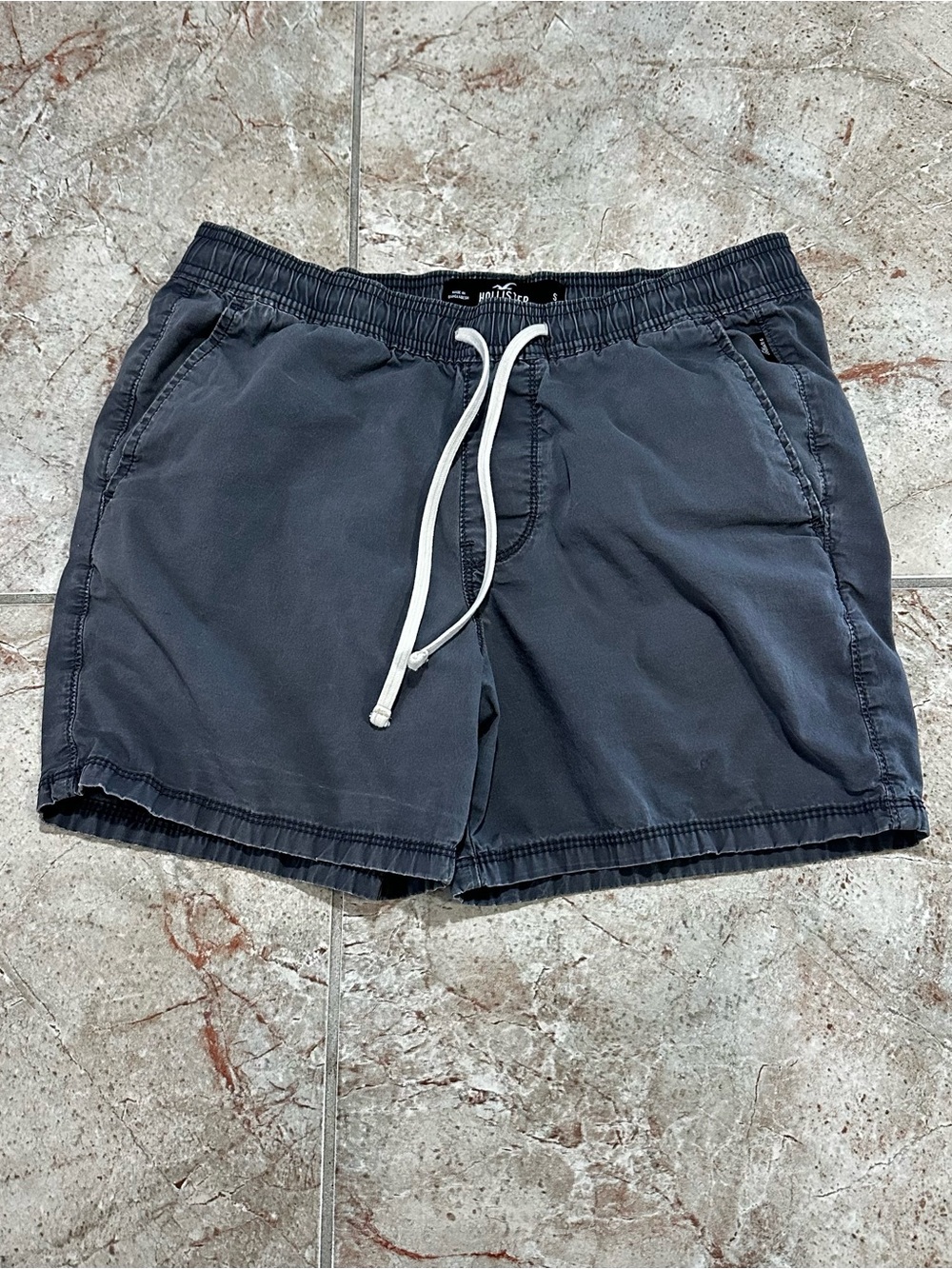 Hollister Epic Flex 5” Gray Jogger Shorts Size S